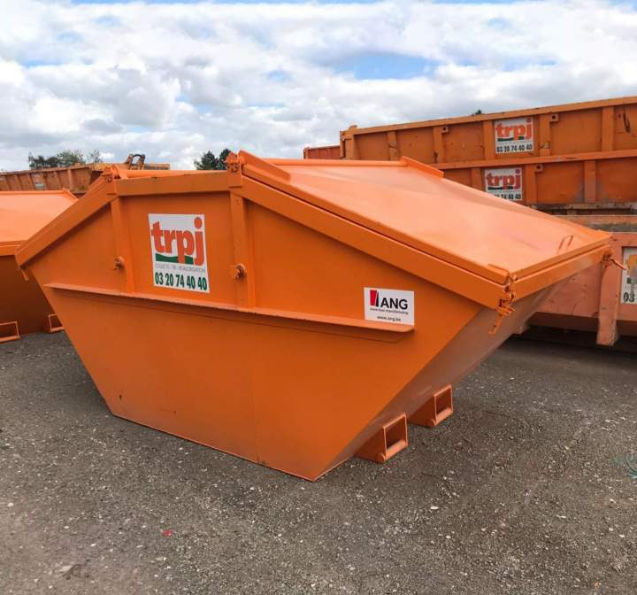 Location de bennes pour chantiers et débarras.