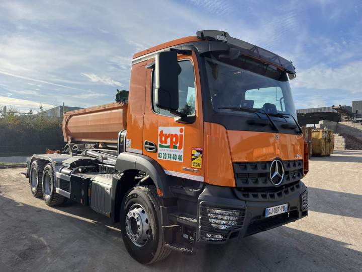 Camion de collecte de déchets Lille